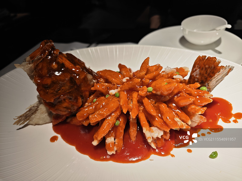 春暖花开时节的松鼠鳜鱼图片素材