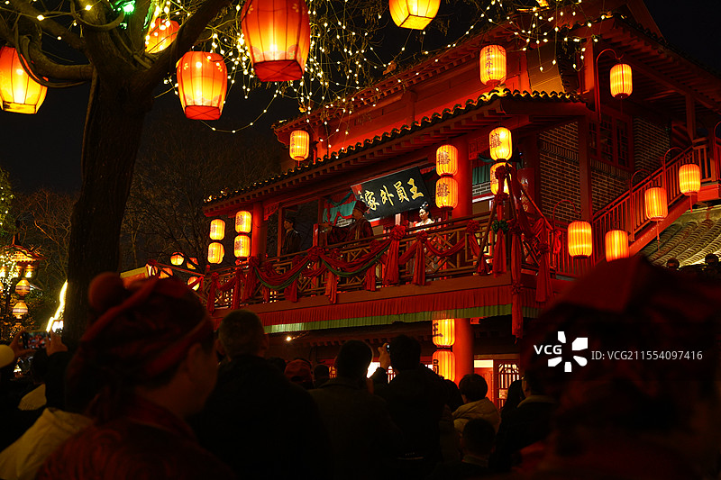 开封的清明上河园内情景互动图片素材