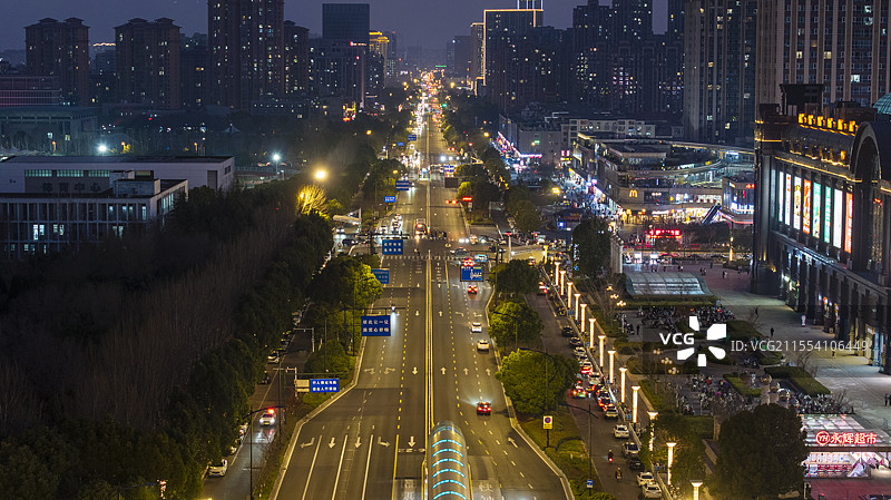 江苏盐城城市中轴线——解放路图片素材