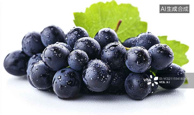 【AI数字艺术】带水珠的新鲜紫葡萄图片素材