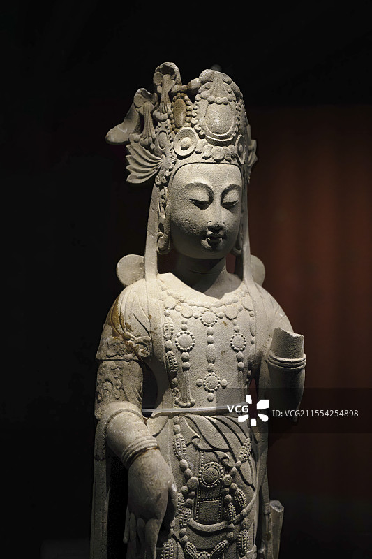 安丘市博物馆藏北齐胁侍菩萨像图片素材