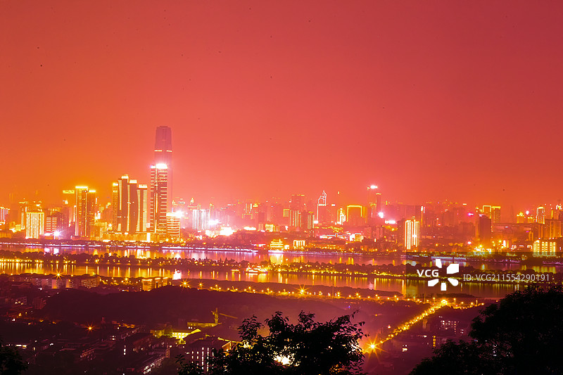 岳麓山下流光溢彩的星城夜景图片素材