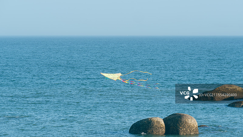 海边风筝礁石厦门图片素材