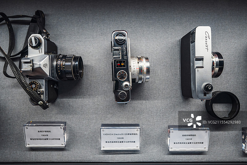 青岛西海岸新区美术馆  老式相机图片素材