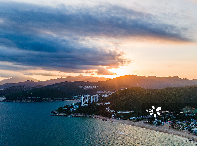 深圳海岸线黄昏日落美景图片素材
