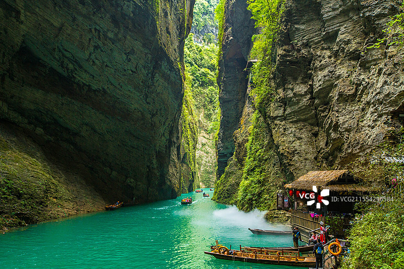 中国湖北省恩施土家族苗族自治州鹤峰县屏山大峡谷图片素材