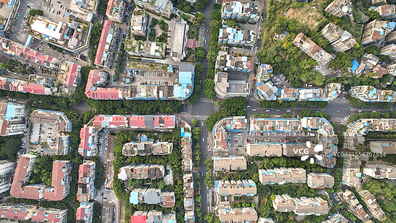 航拍现代城市风光四川省泸州市区航拍，Luzhou China图片素材