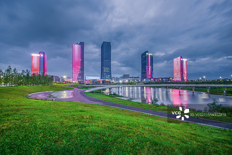江西吉安五指峰夜景图片素材