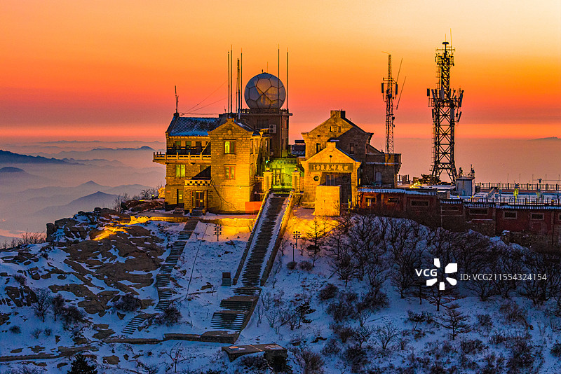 雪后泰山图片素材