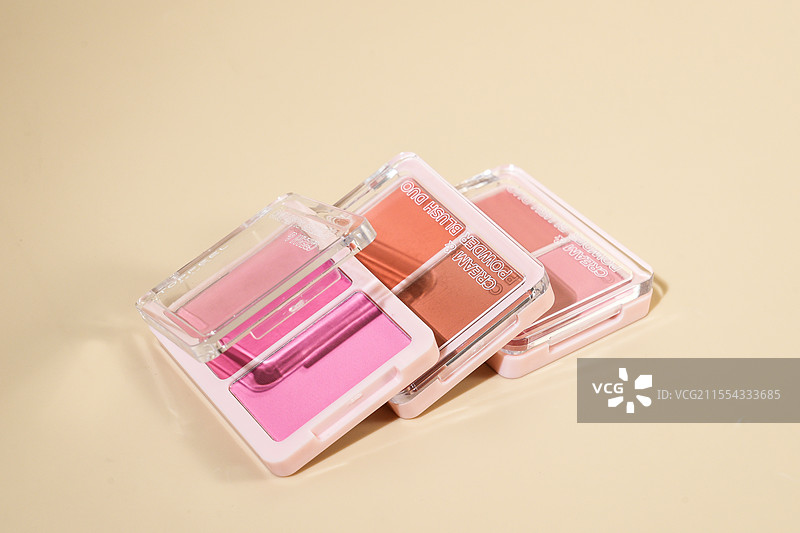 彩妆产品——双拼多色腮红眼影盘图片素材