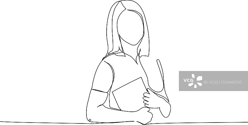 老师手持教科书讲解教材内容图片素材