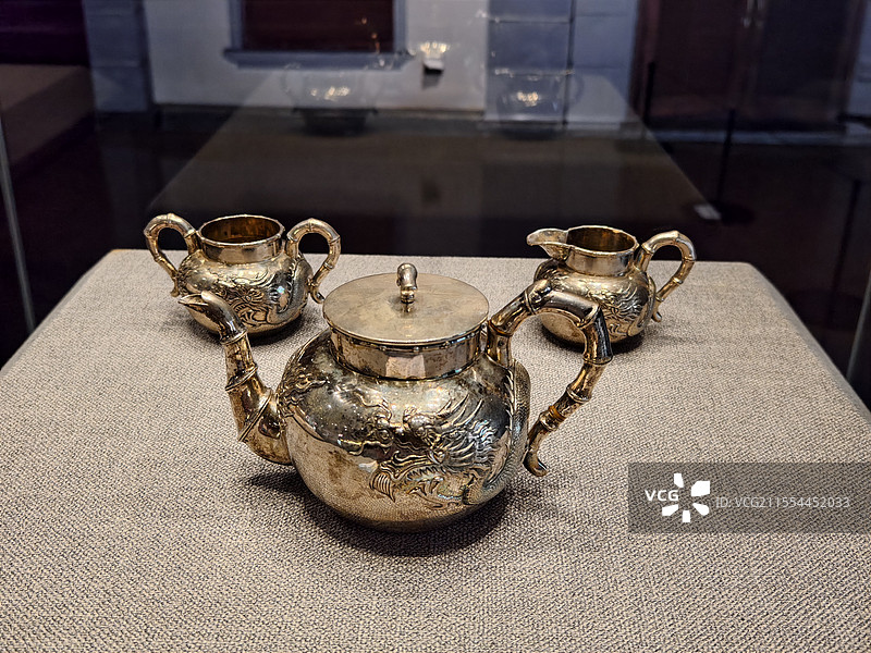 清代民初银质茶具图片素材