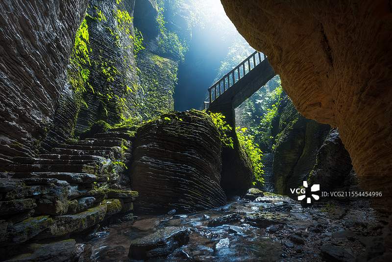 四川省宜宾市兴文县僰王山风景名胜区飞雾洞风景风光图图片素材