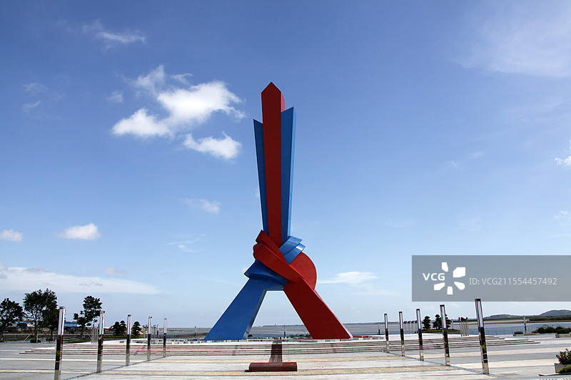 广西防城港东兴市竹山山海相连地标广场图片素材