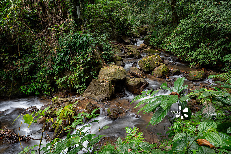 莫里瀑布的溪流图片素材