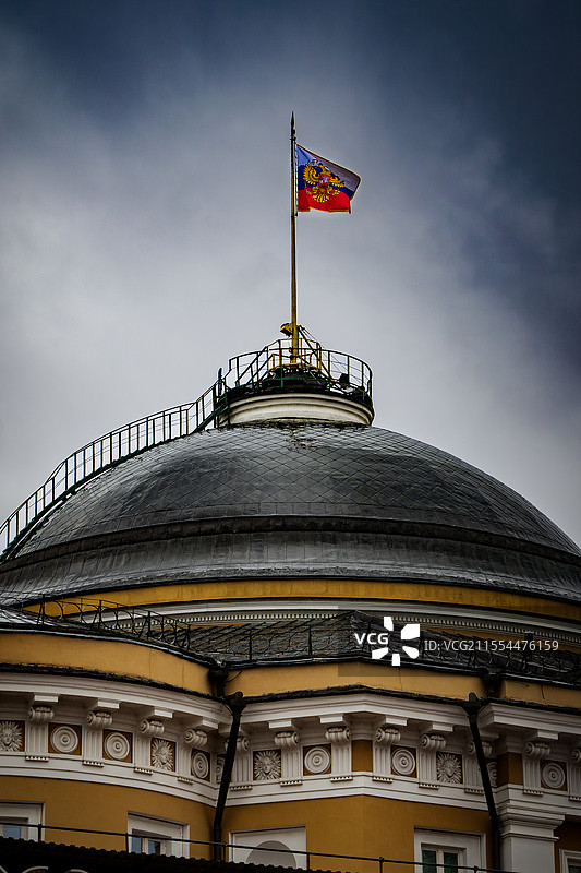 俄罗斯莫斯科克里姆林宫元老院屋顶国旗图片素材