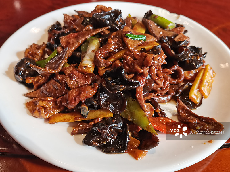 一盘京味爆三样图片素材