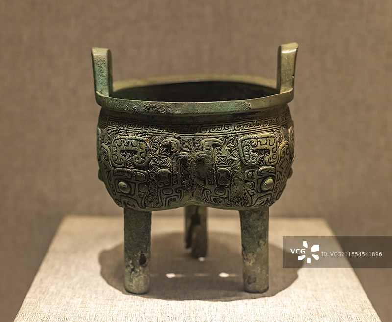 息铜鼎 任食器 商代后期 罗山县蟒张乡后李村 河南博物院图片素材