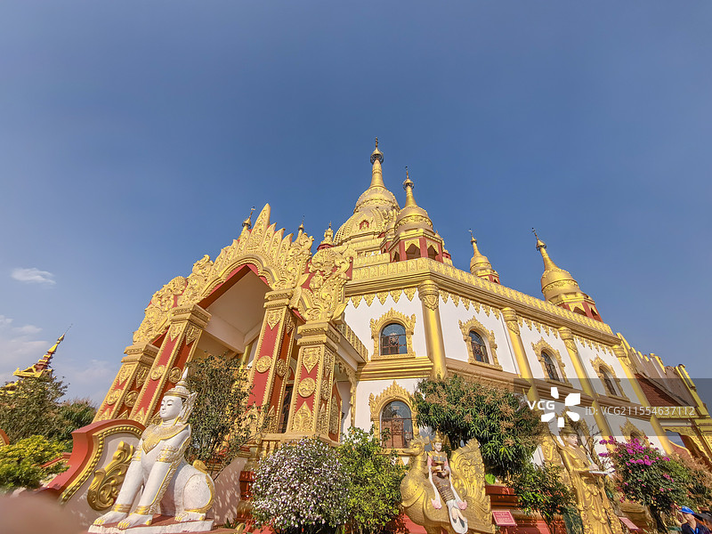 德宏芒市勐焕皇宫 傣族建筑（榕）图片素材