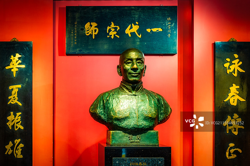 广东佛山祖庙叶问堂叶问塑像图片素材