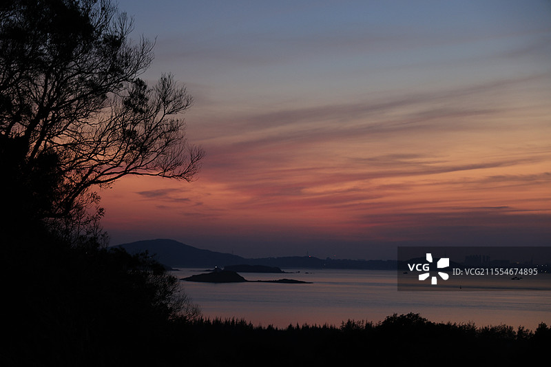 蓝调粉红天图片素材