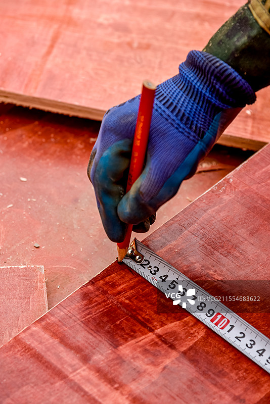 保利臻誉府项目大干场面图片素材