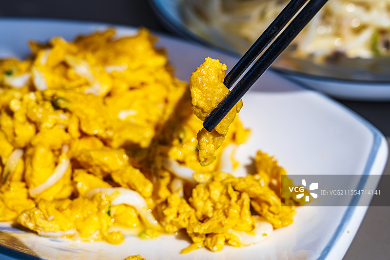 银鱼炒蛋图片素材