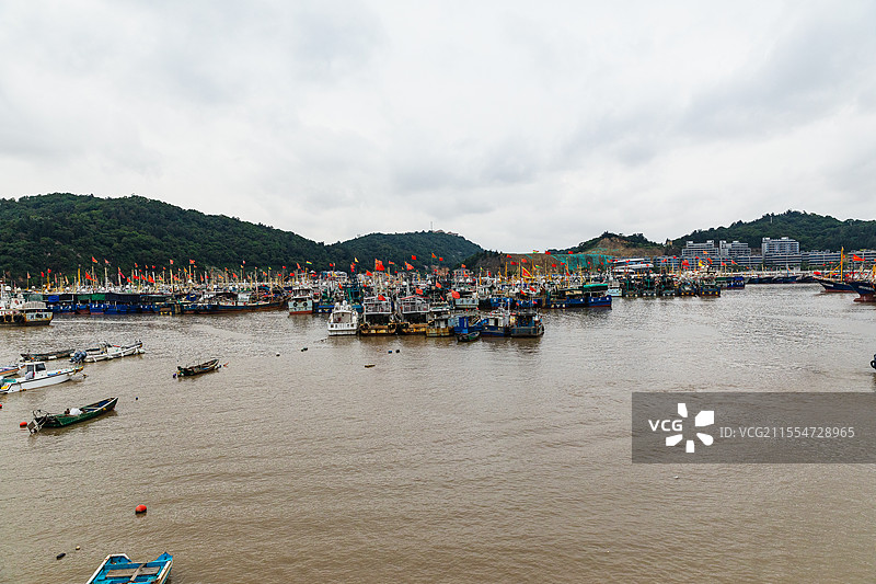 浙江省温州市洞头区，岛礁像一串璀璨的珍珠，镶嵌在碧波万顷的东海岸边，为温州这座海滨城市增添了靓姿。图片素材