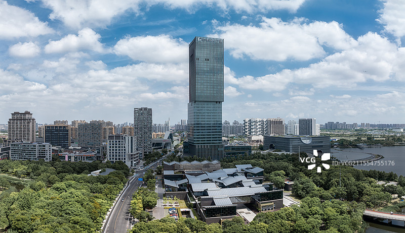 上海嘉定图书馆蓝天白云航拍图片素材