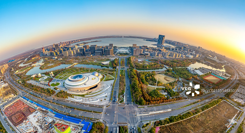 上海天文馆夕阳下南汇新城临港滴水湖全景航拍图片素材