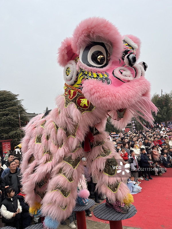 万岁山武侠城舞狮表演图片素材