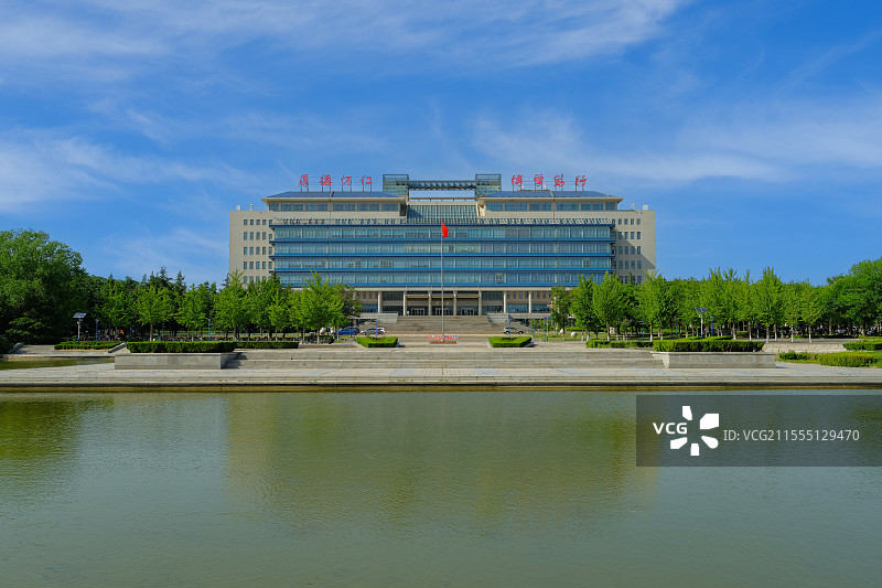 山东中医药大学（长清校区）图书馆图片素材