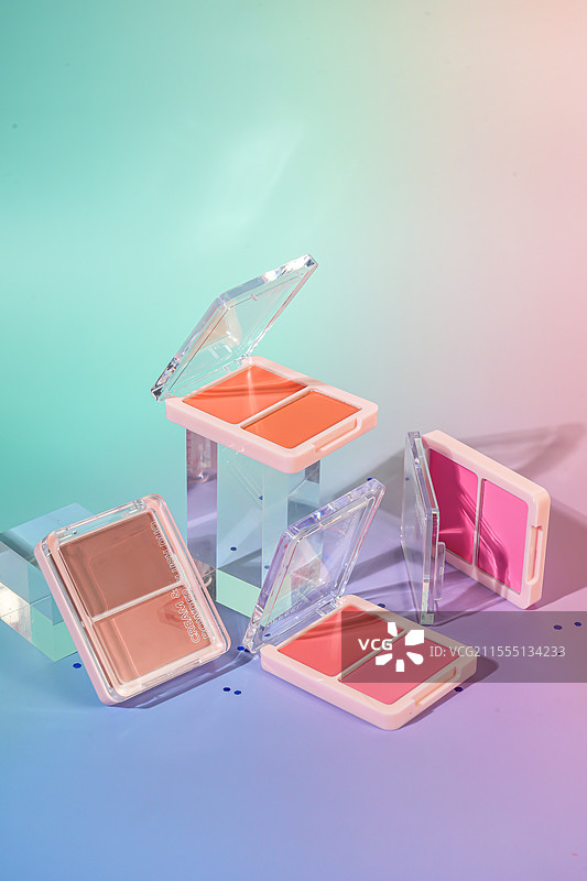 彩妆产品——双拼多色腮红眼影化妆盘图片素材
