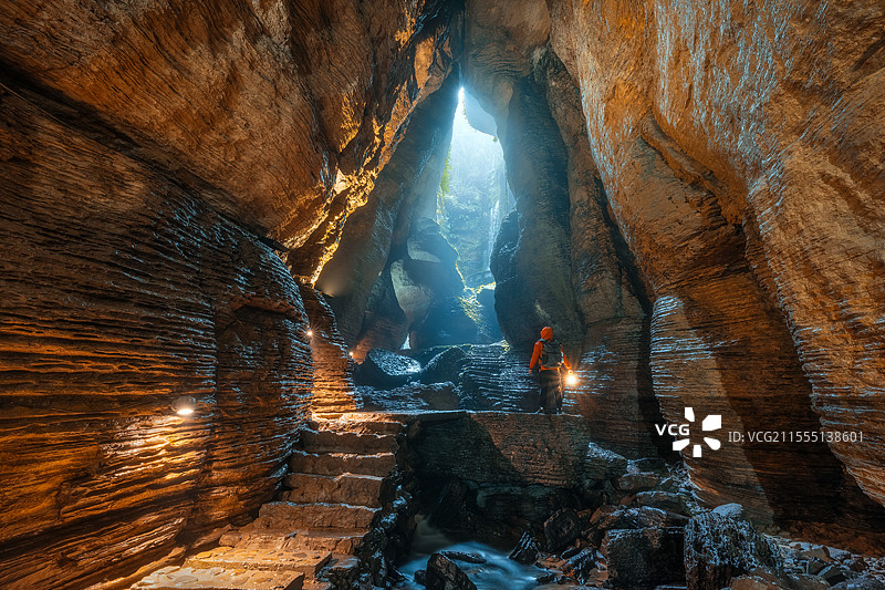 四川省宜宾市兴文县僰王山风景名胜区飞雾洞风景风光图图片素材