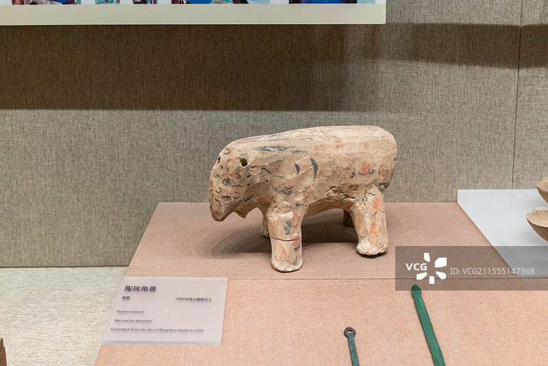 敦煌博物馆陈列展示丝绸之路朝代文物吉祥摆件图片素材