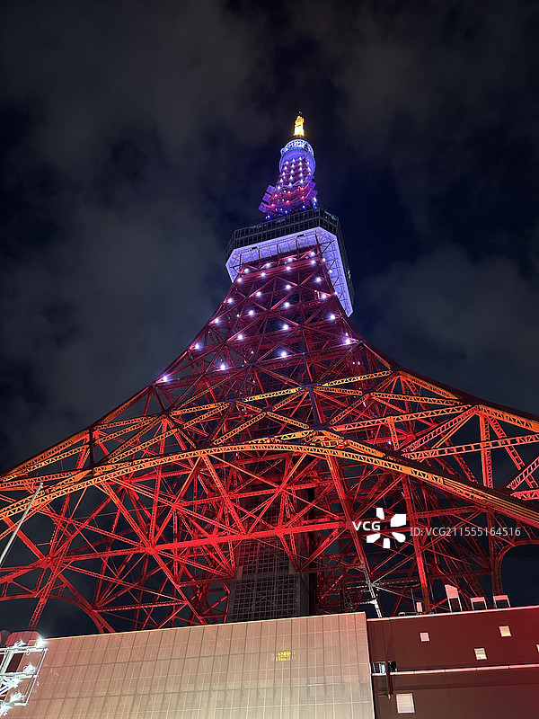 日本东京塔仰视视角图片素材