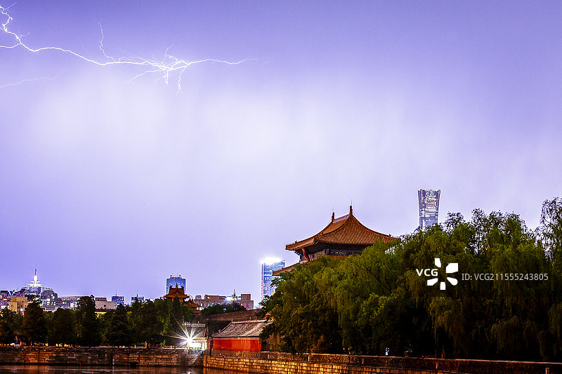 紫禁城上空的闪电图片素材