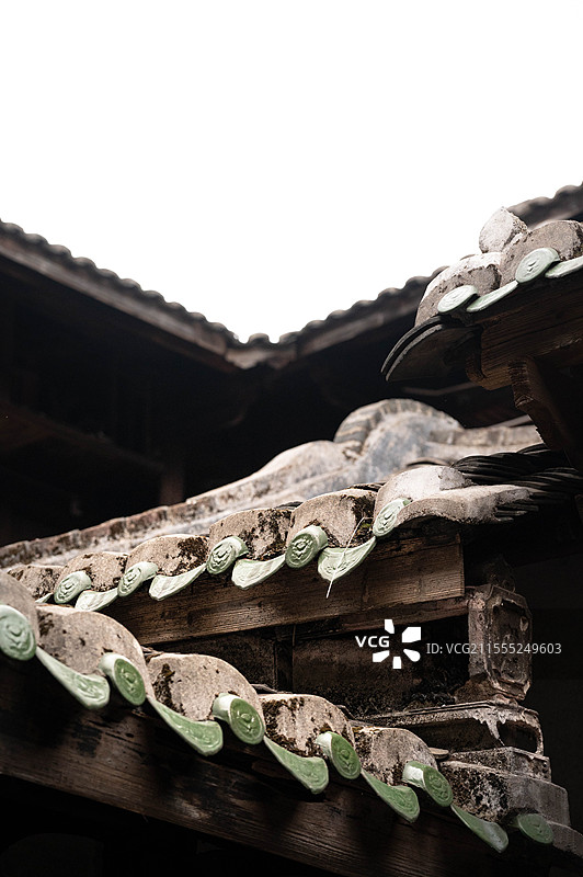 传统民居古建筑瓦片艺术图片素材