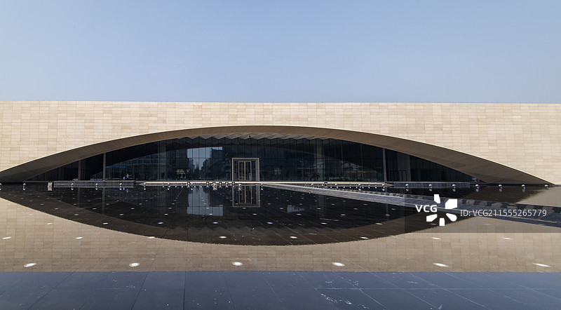 雄安之眼 对称的设计 水面倒影图片素材