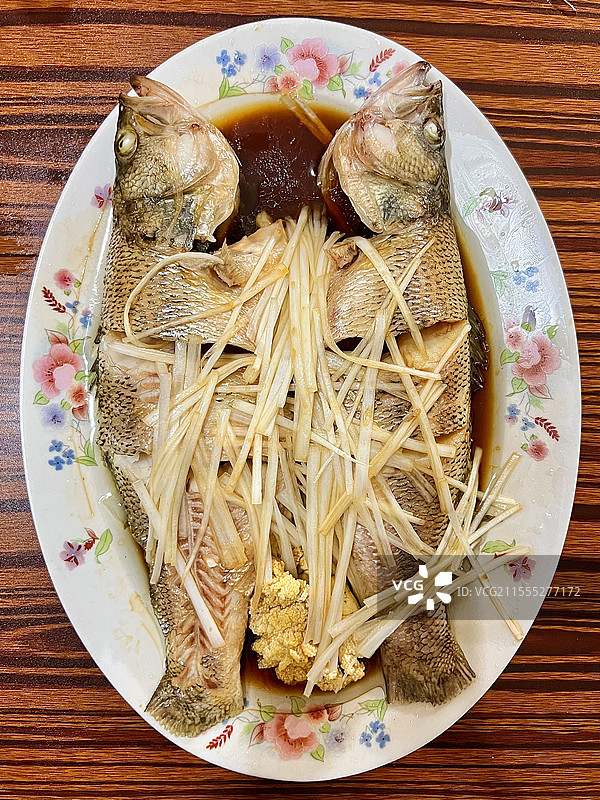 清蒸鲈鱼图片素材