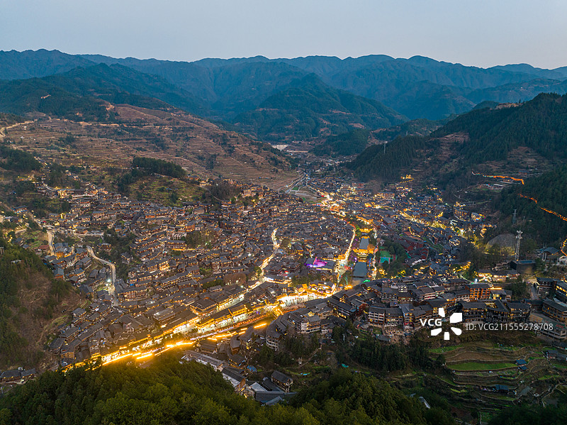 贵州黔东南西江千户苗寨夜景图片素材