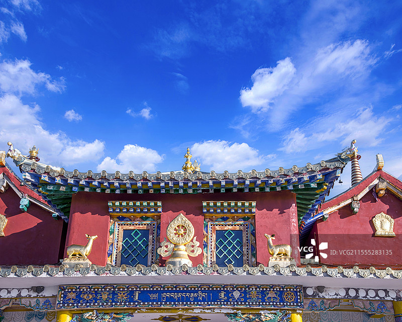 巴音布鲁克草原巴润寺图片素材