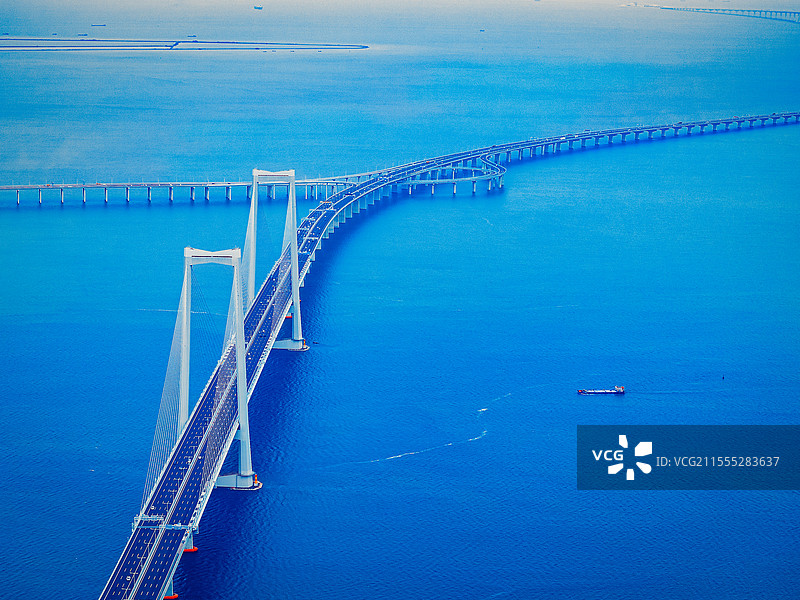 白天航拍广东深中通道/大桥风景图片素材
