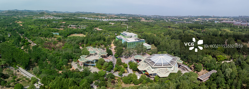 山东济南野生动物世界-金虎餐厅、马戏剧场及雪国圣境图片素材