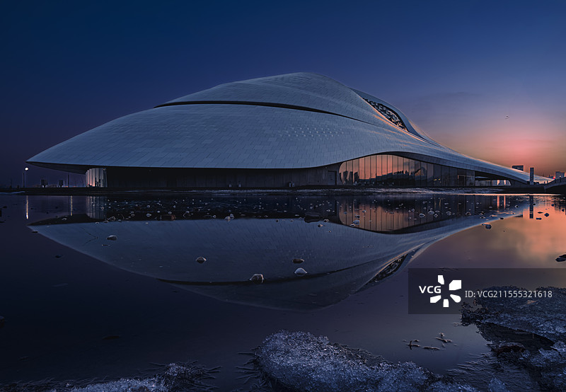 冰雪消融图片素材