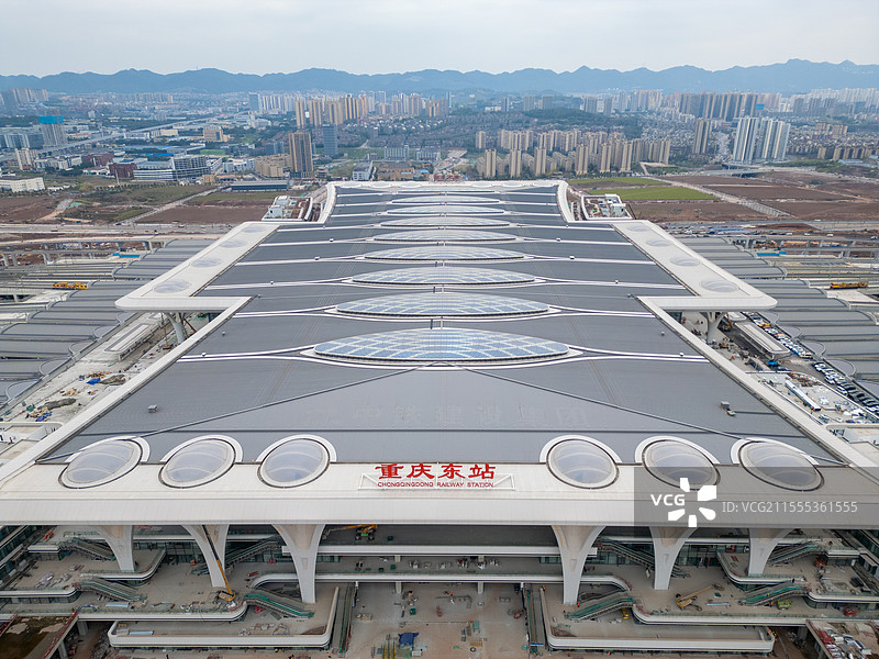航拍山城重庆 南岸区茶园新区重庆东站图片素材