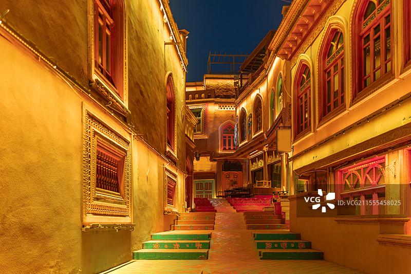 中国新疆喀什古城夜景图片素材