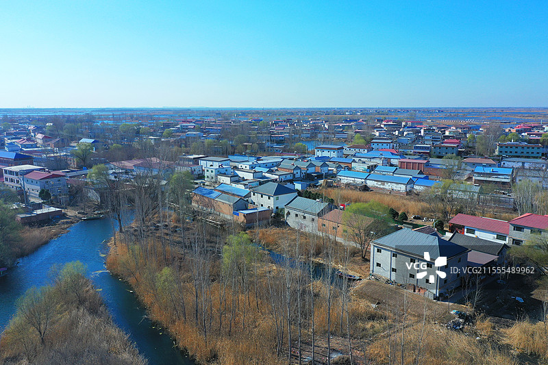 烟波浩渺白洋淀景区，碧水连天鸟自欢柳浪闻莺歌婉转，荷风送爽舞翩跹赵庄子图片素材
