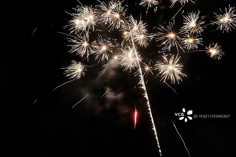 户外烟花爆竹 烟花表演 花火 鞭炮图片素材