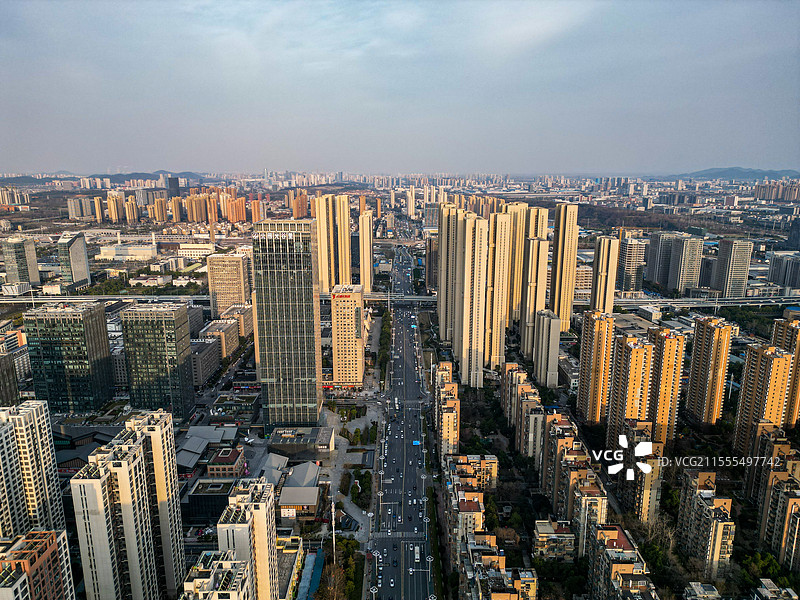 湖北武汉光谷关山大道航拍城市地平线图片素材